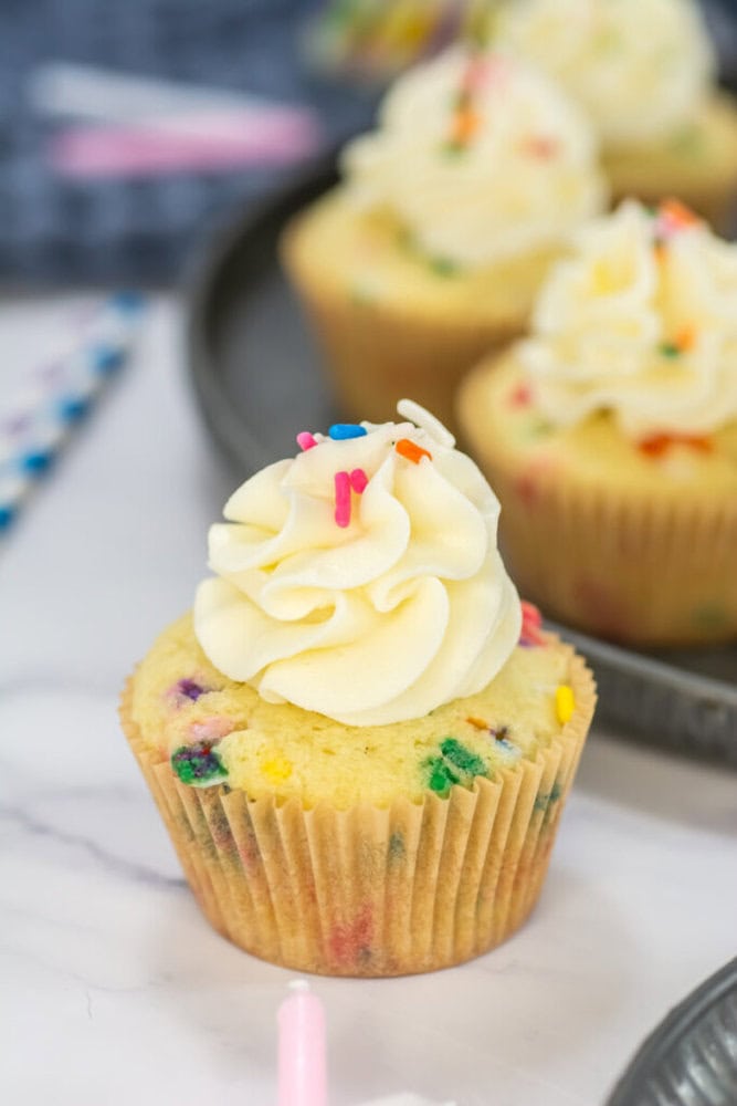 Funfetti Cupcakes Funfetti Cupcakes