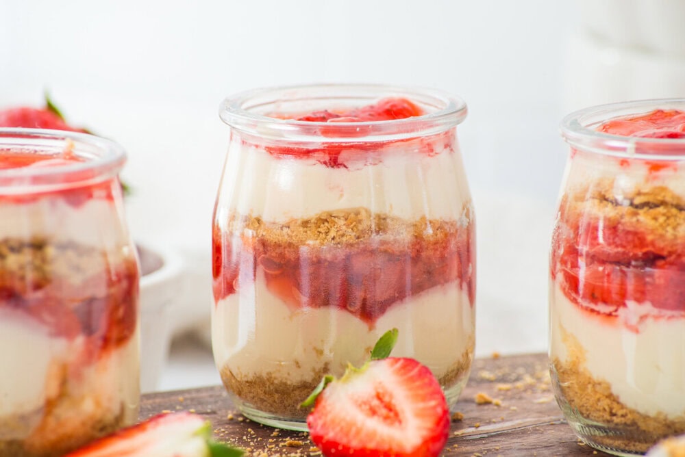 Strawberry Cheescake Cups