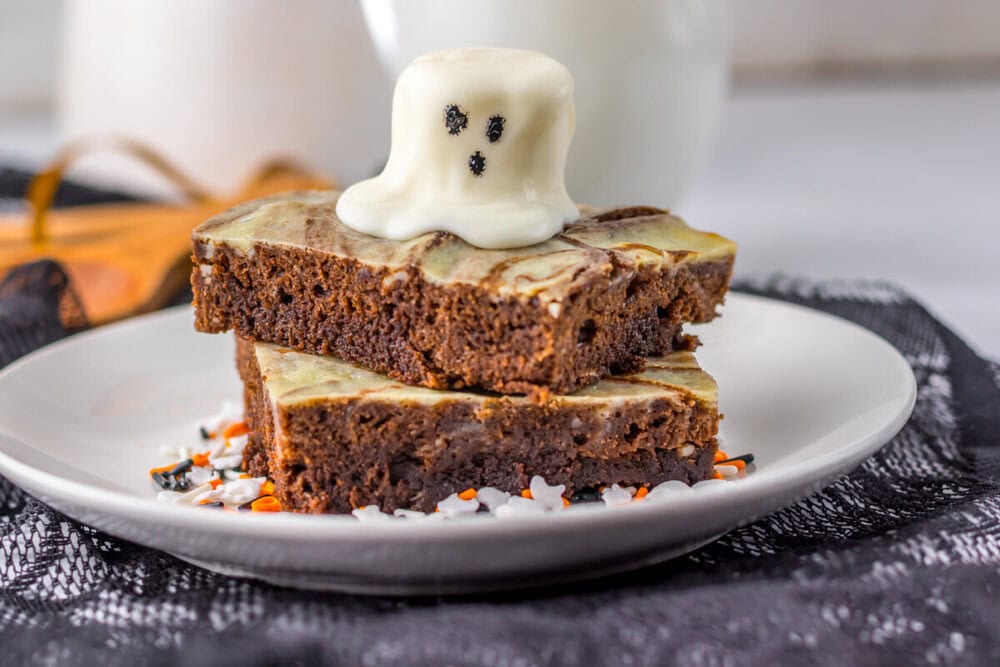 Ghost Cheesecake Brownies