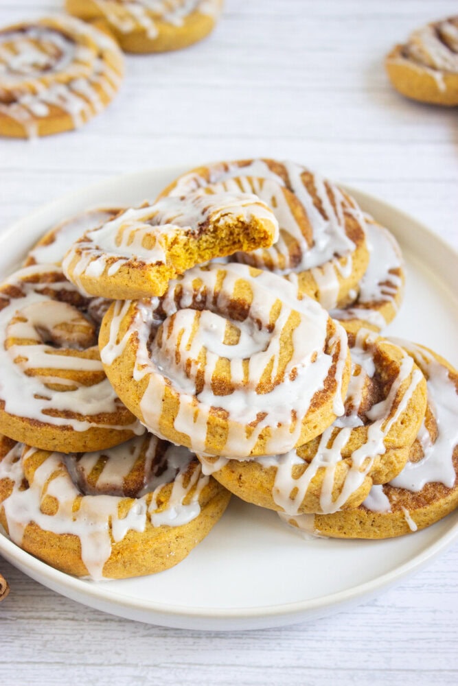 Pumpkin Cinnamon Roll Cookies