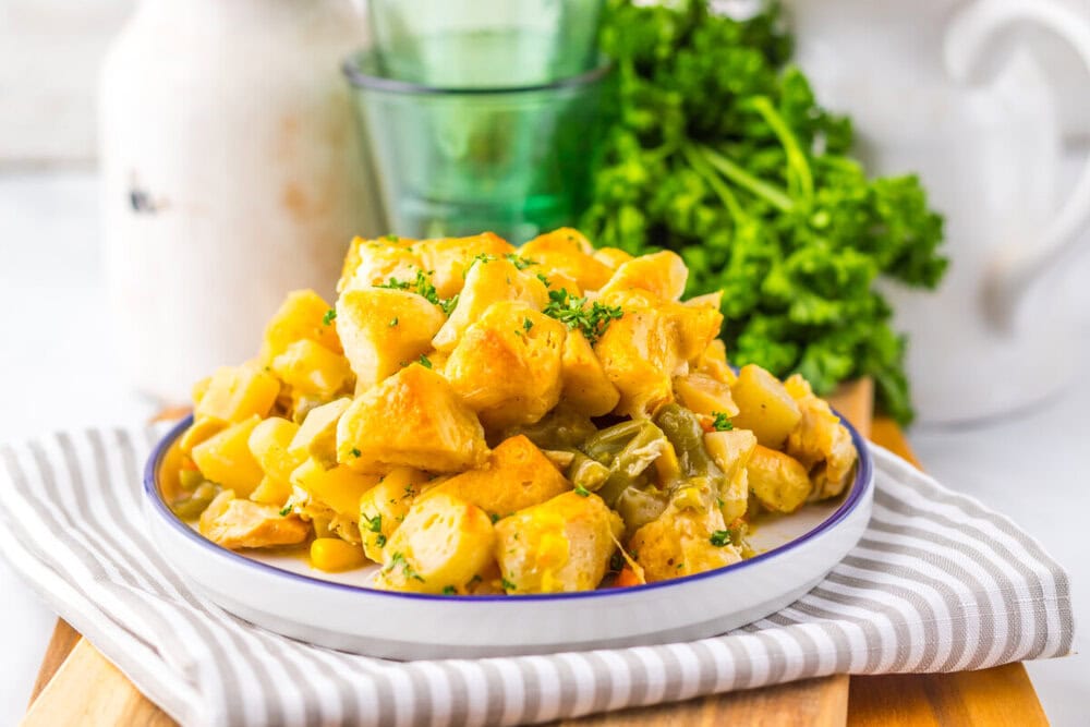 Slow Cooker Chicken Pot Pie Casserole