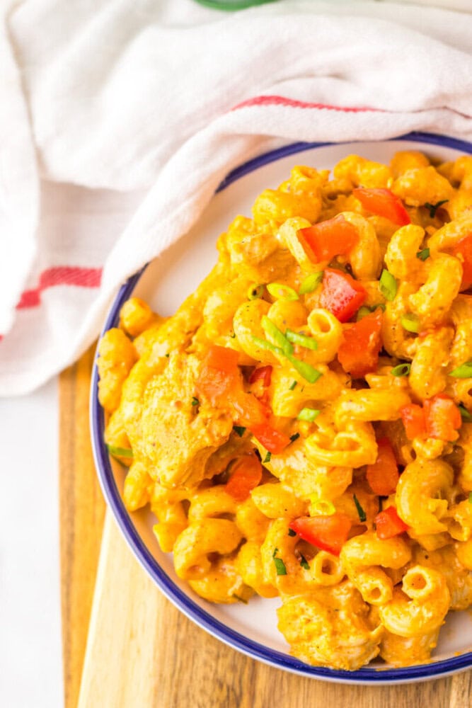 Slow Cooker Cheesy Chicken Enchilada Pasta