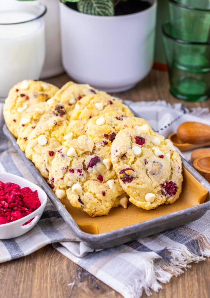 Copycat Subway Raspberry Cheesecake Cookies - Super Tasty Recipes