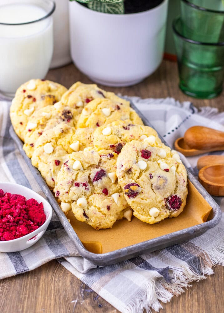 Copycat Subway Raspberry Cheesecake Cookies - Super Tasty Recipes
