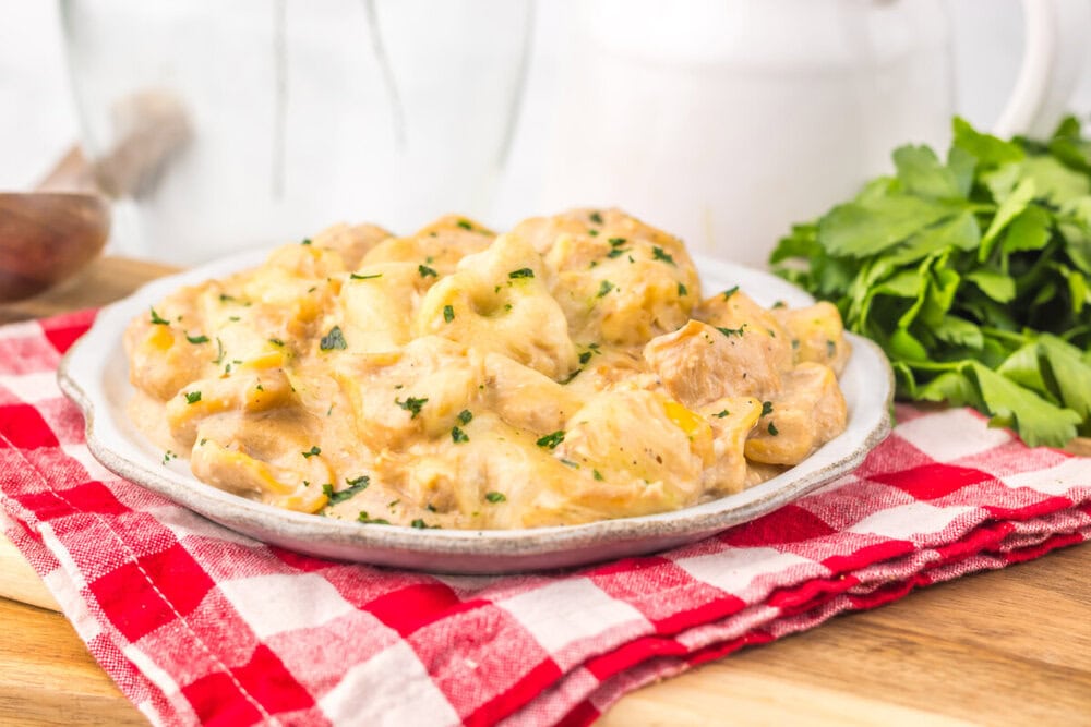 Slow Cooker French Onion Chicken Tortellini