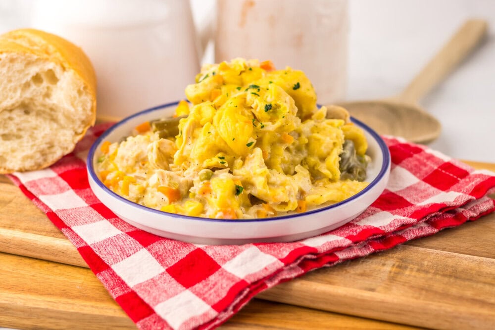 Slow Cooker Chicken & Dumplings Pot Pie